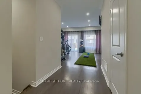 12 Laskin Drive Vaughan ON L6A 5A4
