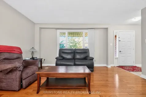 16 Northgate Drive Bradford West Gwillimbury ON L3Z 2H5