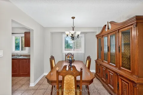 16 Northgate Drive Bradford West Gwillimbury ON L3Z 2H5