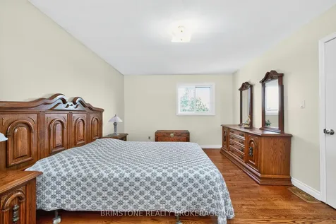 16 Northgate Drive Bradford West Gwillimbury ON L3Z 2H5