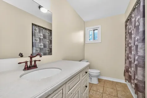 16 Northgate Drive Bradford West Gwillimbury ON L3Z 2H5