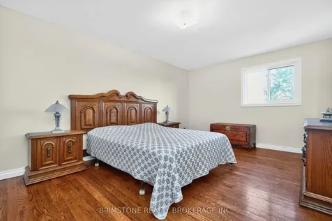 16 Northgate Drive Bradford West Gwillimbury ON L3Z 2H5