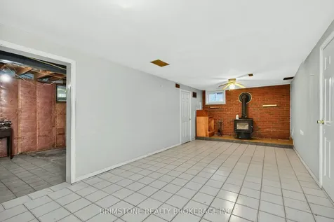 16 Northgate Drive Bradford West Gwillimbury ON L3Z 2H5