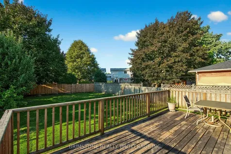 16 Northgate Drive Bradford West Gwillimbury ON L3Z 2H5