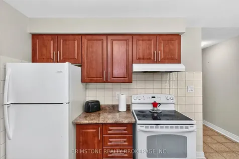 16 Northgate Drive Bradford West Gwillimbury ON L3Z 2H5