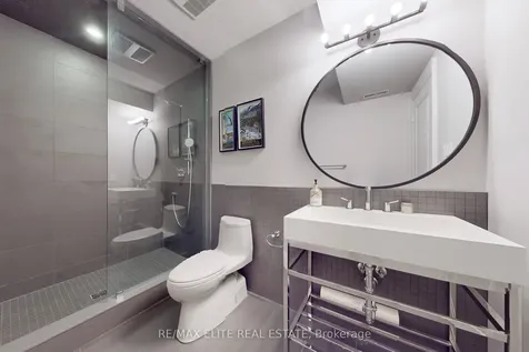 7 Colyton Court Aurora ON L4G 6Z6