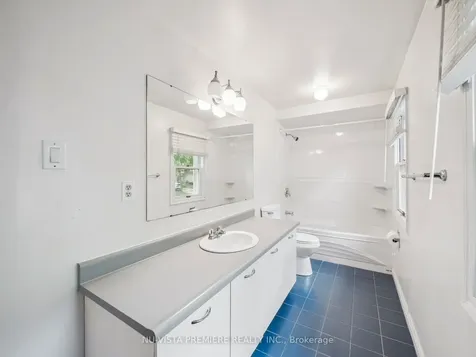 5 Mendys Forest N/a Aurora ON L4G 5A4