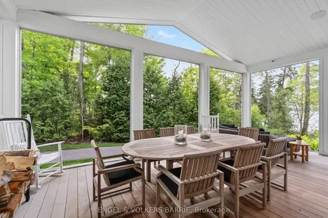 880 Shoreview Drive Innisfil ON L9S 5A7