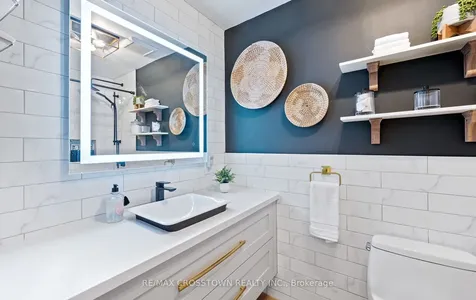 20 Compton Crescent Bradford West Gwillimbury ON L3Z 2X5