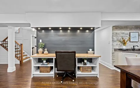 20 Compton Crescent Bradford West Gwillimbury ON L3Z 2X5