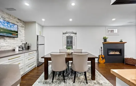 20 Compton Crescent Bradford West Gwillimbury ON L3Z 2X5