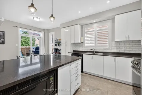 670 West Park Avenue Bradford West Gwillimbury ON L3Z 0T9