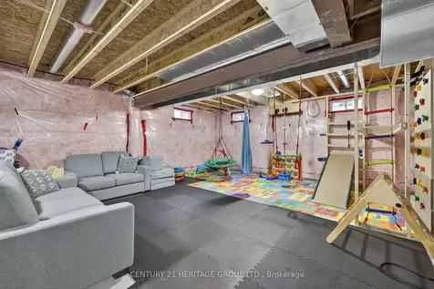 670 West Park Avenue Bradford West Gwillimbury ON L3Z 0T9