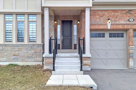 52 Klees Crescent Aurora ON L4G 3W8