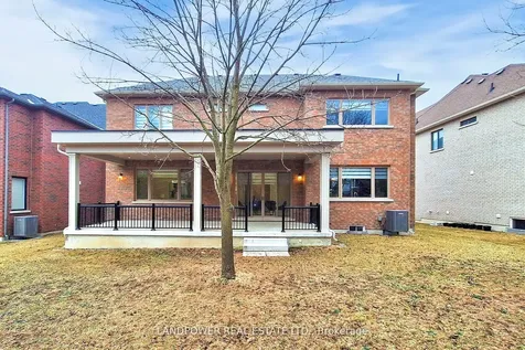 52 Klees Crescent Aurora ON L4G 3W8