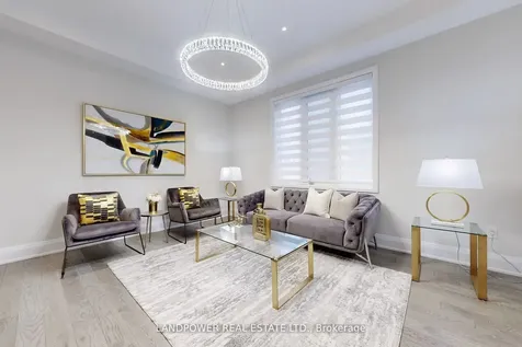 52 Klees Crescent Aurora ON L4G 3W8