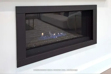 52 Klees Crescent Aurora ON L4G 3W8