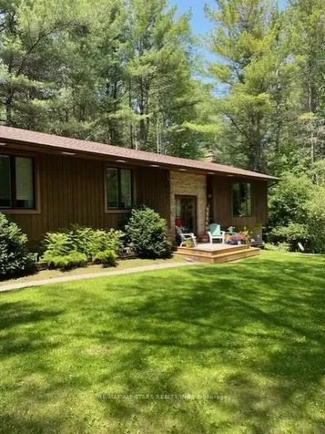 40 The Pines Lane Brock ON L0C 1H0