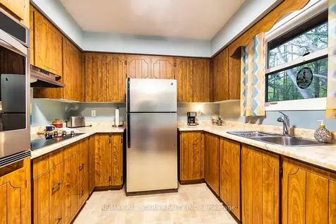 40 The Pines Lane Brock ON L0C 1H0