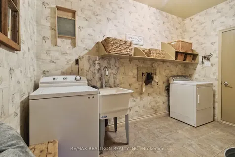 4144 Line 12 N/a Bradford West Gwillimbury ON L0L 1L0