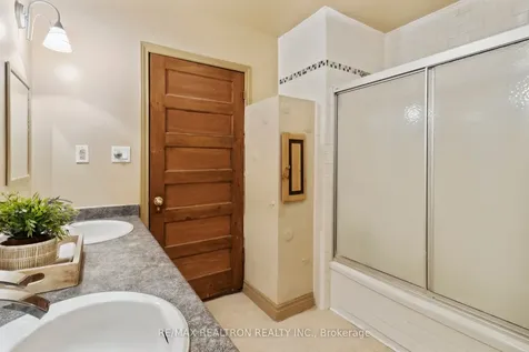 4144 Line 12 N/a Bradford West Gwillimbury ON L0L 1L0