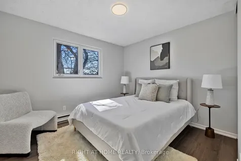 240 Collings Avenue Bradford West Gwillimbury ON L3Z 1W3