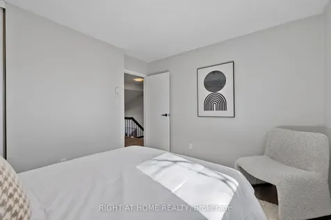 240 Collings Avenue Bradford West Gwillimbury ON L3Z 1W3