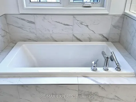 41 Culbert Road Bradford West Gwillimbury ON L3Z 4P5