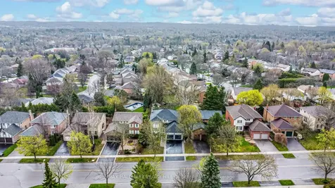 229 Orchard Heights Boulevard Aurora ON L4G 5A5