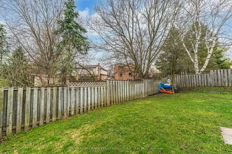 229 Orchard Heights Boulevard Aurora ON L4G 5A5