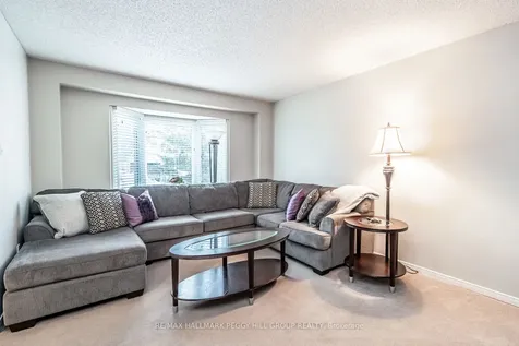 229 Orchard Heights Boulevard Aurora ON L4G 5A5