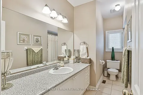 508 Stone Road Aurora ON L4G 6Z6