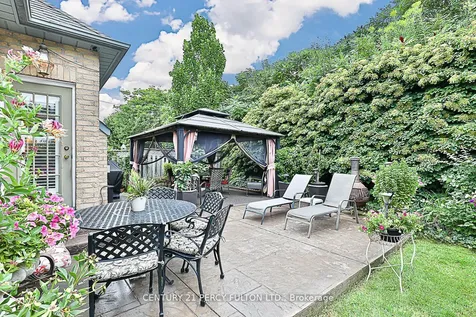 508 Stone Road Aurora ON L4G 6Z6