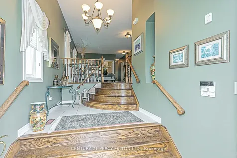 508 Stone Road Aurora ON L4G 6Z6