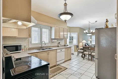 508 Stone Road Aurora ON L4G 6Z6