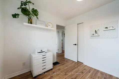 1 Waddell Street Brock ON L0C 1H0