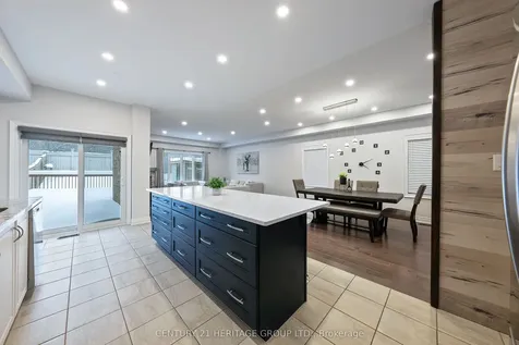 159 Chelsea Crescent Bradford West Gwillimbury ON L3Z 0J8