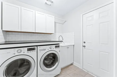 159 Chelsea Crescent Bradford West Gwillimbury ON L3Z 0J8