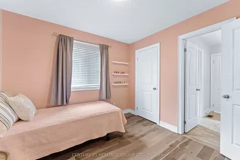 159 Chelsea Crescent Bradford West Gwillimbury ON L3Z 0J8