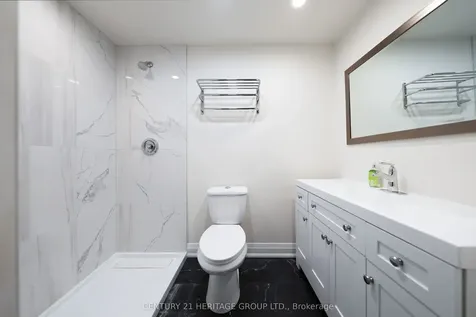 159 Chelsea Crescent Bradford West Gwillimbury ON L3Z 0J8