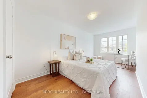 56 Acorn Lane Bradford West Gwillimbury ON L3Z 0H6