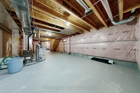 56 Acorn Lane Bradford West Gwillimbury ON L3Z 0H6