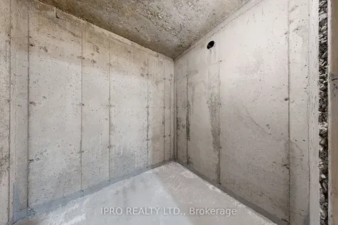 56 Acorn Lane Bradford West Gwillimbury ON L3Z 0H6