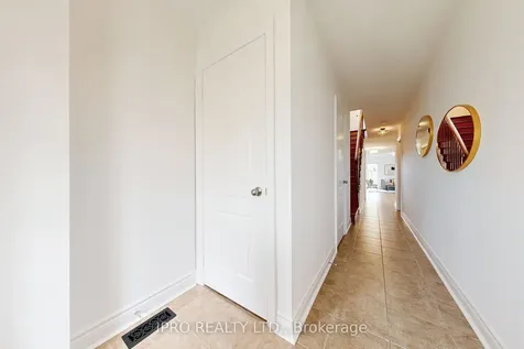 56 Acorn Lane Bradford West Gwillimbury ON L3Z 0H6