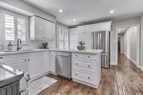 182 Hurd Street Bradford West Gwillimbury ON L3Z 1K9