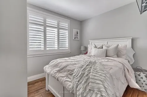 182 Hurd Street Bradford West Gwillimbury ON L3Z 1K9