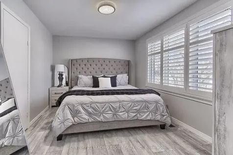 182 Hurd Street Bradford West Gwillimbury ON L3Z 1K9