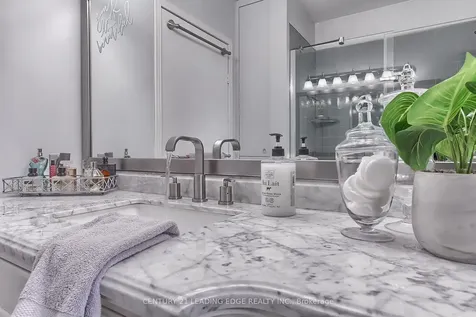 182 Hurd Street Bradford West Gwillimbury ON L3Z 1K9