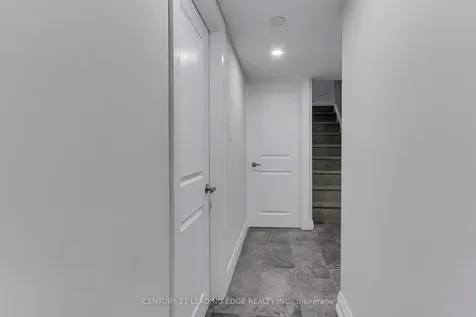 182 Hurd Street Bradford West Gwillimbury ON L3Z 1K9