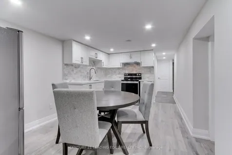 182 Hurd Street Bradford West Gwillimbury ON L3Z 1K9